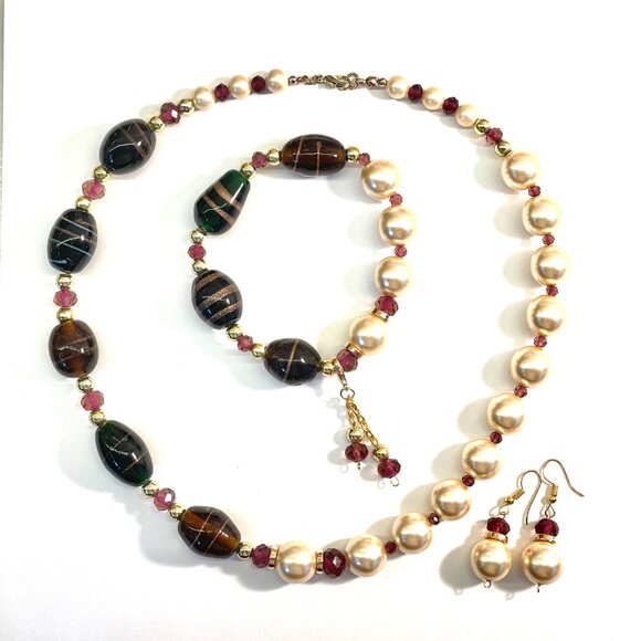 Murano Necklace Bracelet and Earrings in Brown with Pearls and Crystals - Picture 3 of 6